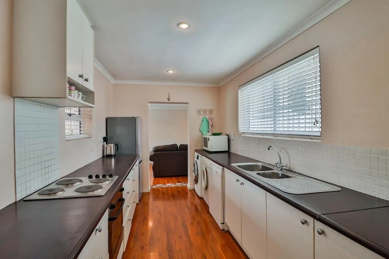 Πανσιόν Milnerton Oak Lodge Κέιπ Τάουν